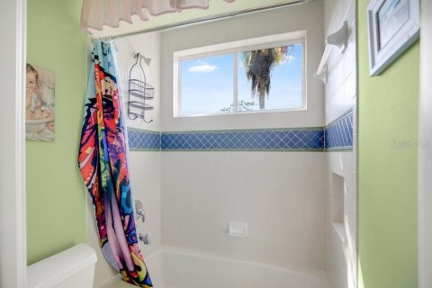 Casa en venta en DeLand, Florida, 4 dormitorios, 339.37 m2 № 2167623 - foto 27