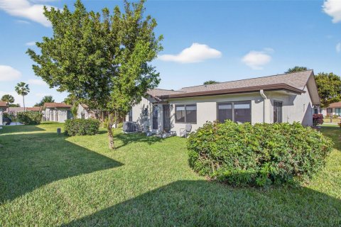 Villa ou maison à vendre à Deerfield Beach, Floride: 2 chambres, 138.52 m2 № 1995838 - photo 8