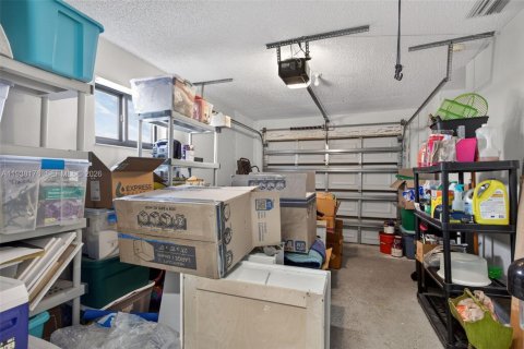 Villa ou maison à vendre à Deerfield Beach, Floride: 2 chambres, 138.52 m2 № 1995838 - photo 17