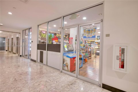 Condominio en venta en Miami Beach, Florida, 51.28 m2 № 2055966 - foto 14