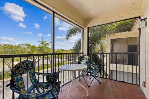 Condominio en venta en Pompano Beach, Florida, 2 dormitorios, 81.75 m2 № 1861394 - foto 3