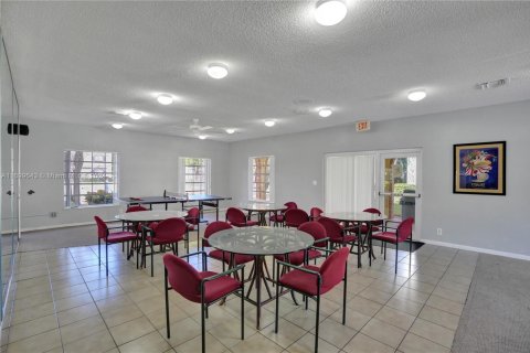 Condominio en venta en Pompano Beach, Florida, 2 dormitorios, 81.75 m2 № 1861394 - foto 24