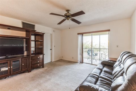 Condominio en venta en Pompano Beach, Florida, 2 dormitorios, 81.75 m2 № 1861394 - foto 9