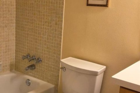 Купить кондоминиум в Дирфилд-Бич, Флорида 3 комнаты, 84.26м2, № 2171769 - фото 8