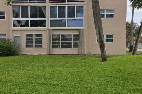 Купить кондоминиум в Дирфилд-Бич, Флорида 3 комнаты, 84.26м2, № 2171769 - фото 4