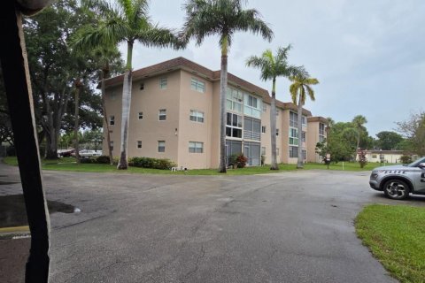 Condo in Deerfield Beach, Florida, 2 bedrooms № 2171769