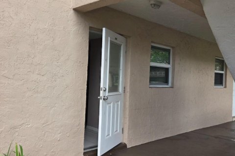 Купить кондоминиум в Дирфилд-Бич, Флорида 3 комнаты, 84.26м2, № 2171769 - фото 6
