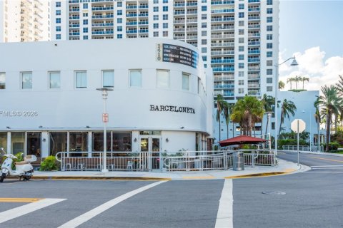 Купить виллу или дом в Майами-Бич, Флорида 3 спальни, 201.6м2, № 2048791 - фото 27