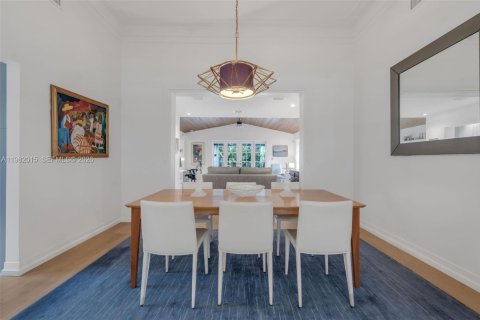 Купить виллу или дом в Майами-Бич, Флорида 3 спальни, 201.6м2, № 2048791 - фото 9