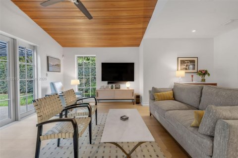 Купить виллу или дом в Майами-Бич, Флорида 3 спальни, 201.6м2, № 2048791 - фото 13