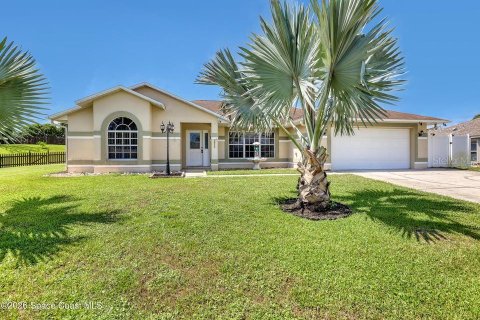 Villa ou maison à Titusville, Floride 3 chambres, 219.71 m2 № 2324849