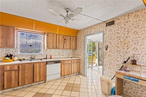 Condominio en Pembroke Pines, Florida, 2 dormitorios № 2089879