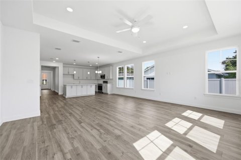 House in Palm Coast, Florida 3 bedrooms, 185.8 sq.m. № 2235968 - photo 19