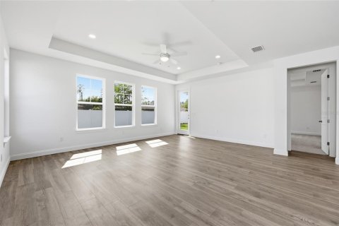 House in Palm Coast, Florida 3 bedrooms, 185.8 sq.m. № 2235968 - photo 21