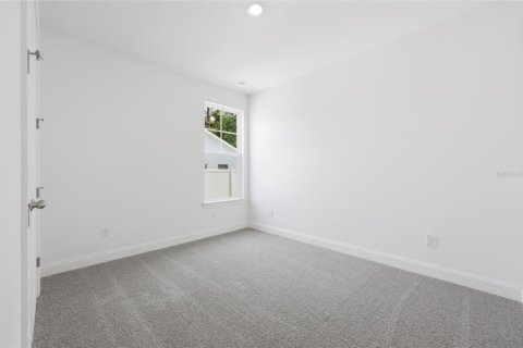House in Palm Coast, Florida 3 bedrooms, 185.8 sq.m. № 2235968 - photo 30