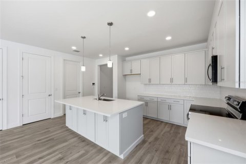 House in Palm Coast, Florida 3 bedrooms, 185.8 sq.m. № 2235968 - photo 10
