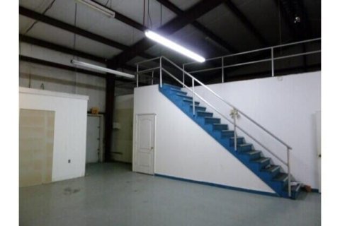 Immobilier commercial à vendre à Vero Beach, Floride № 2176266 - photo 6