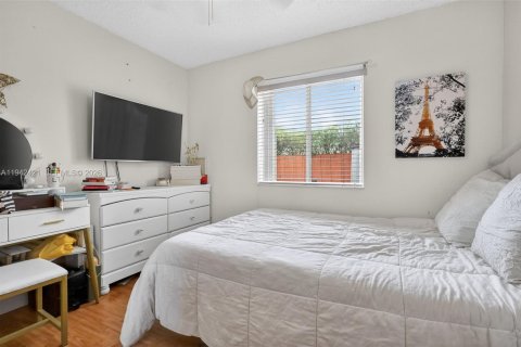 Copropriété à vendre à Hialeah, Floride: 3 chambres, 117.15 m2 № 2001162 - photo 19