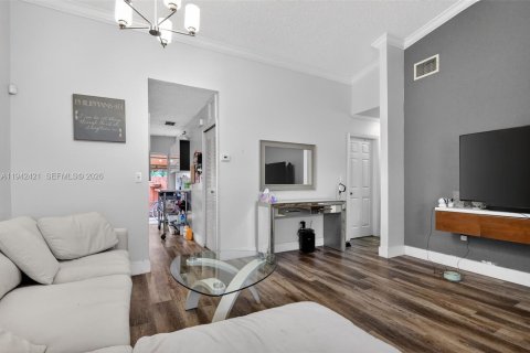 Copropriété à vendre à Hialeah, Floride: 3 chambres, 117.15 m2 № 2001162 - photo 6