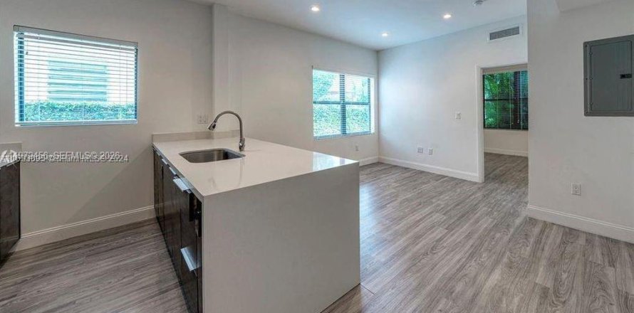 Appartement à Miami, Floride 1 chambre, 66.89 m2 № 2040357