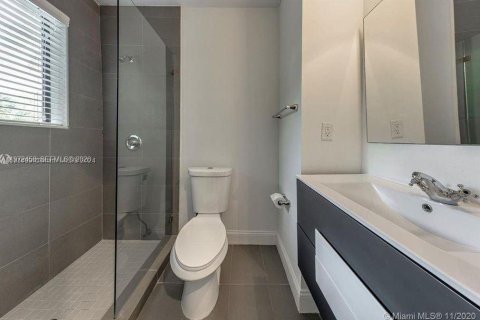 Appartement à louer à Miami, Floride: 1 chambre, 66.89 m2 № 2040357 - photo 7