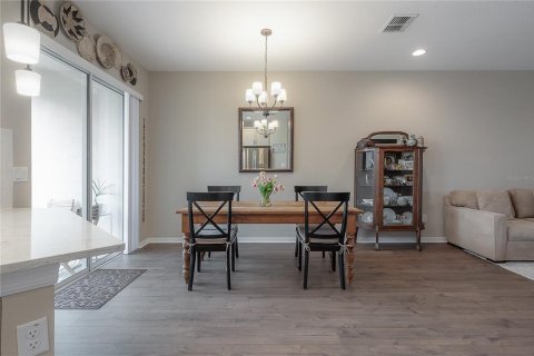 Townhouse in Wesley Chapel, Florida 3 bedrooms, 172.15 sq.m. № 1813104 - photo 21