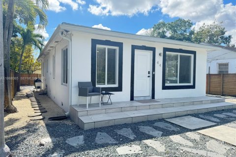 Купить виллу или дом в Майами, Флорида 3 спальни, 161м2, № 2050347 - фото 3