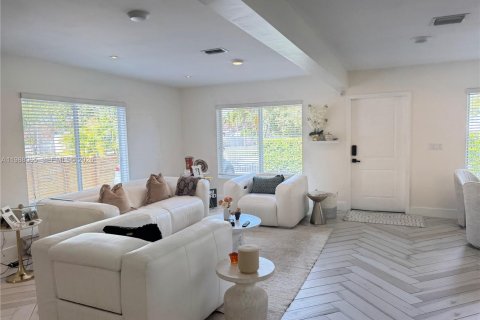 Купить виллу или дом в Майами, Флорида 3 спальни, 161м2, № 2050347 - фото 6