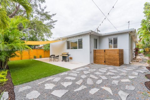 Купить виллу или дом в Майами, Флорида 3 спальни, 161м2, № 2050347 - фото 21