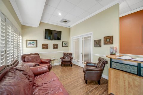 Propiedad comercial en alquiler en Ruskin, Florida № 1912434 - foto 21