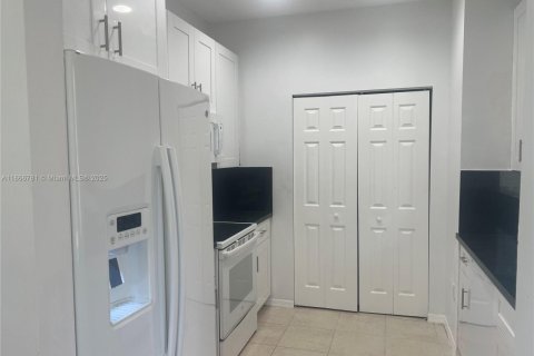 House in Homestead, Florida 2 bedrooms, 97.18 sq.m. № 1920132 - photo 13