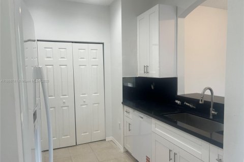 House in Homestead, Florida 2 bedrooms, 97.18 sq.m. № 1920132 - photo 10