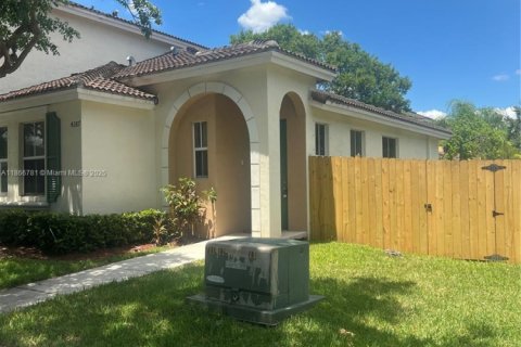 House in Homestead, Florida 2 bedrooms, 97.18 sq.m. № 1920132 - photo 25