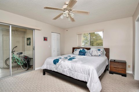 Condo in Delray Beach, Florida, 2 bedrooms № 2176698 - photo 14
