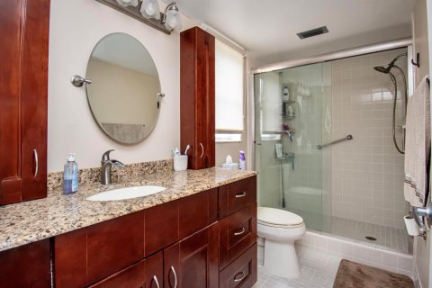 Condo in Delray Beach, Florida, 2 bedrooms № 2176698 - photo 17