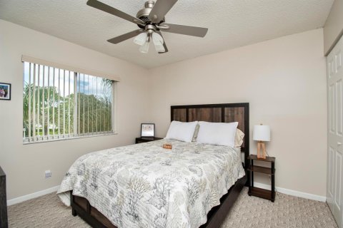 Condo in Delray Beach, Florida, 2 bedrooms № 2176698 - photo 18