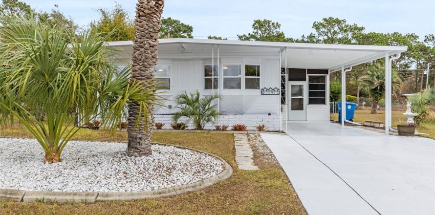 Casa en Brooksville, Florida 2 dormitorios, 107.02 m2 № 1718406
