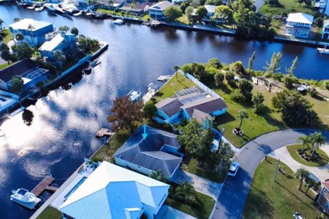 Casa en venta en Hernando Beach, Florida, 3 dormitorios, 146.79 m2 № 2423911 - foto 3