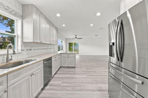 Casa en venta en Hernando Beach, Florida, 3 dormitorios, 146.79 m2 № 2423911 - foto 10