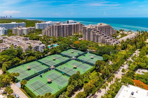 Condominio en alquiler en Key Biscayne, Florida, 4 dormitorios, 185.8 m2 № 1993665 - foto 29