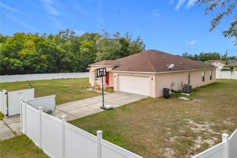 Casa en venta en Summerfield, Florida, 4 dormitorios, 193.98 m2 № 1718561 - foto 20