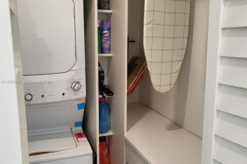 Apartamento en alquiler en Hollywood, Florida, 1 dormitorio, 41.81 m2 № 2057651 - foto 13