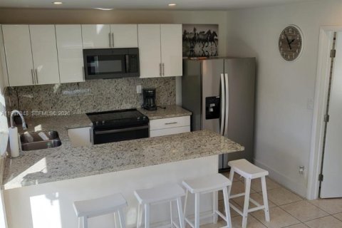 Apartamento en alquiler en Hollywood, Florida, 1 dormitorio, 41.81 m2 № 2057651 - foto 5