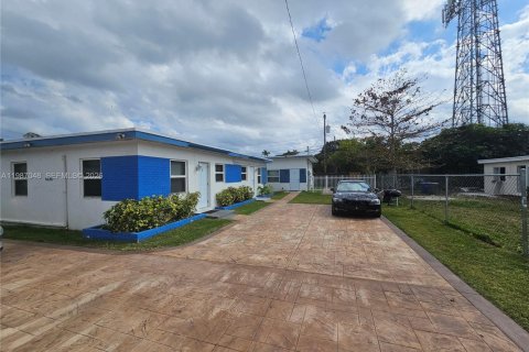 Apartamento en Hollywood, Florida 1 dormitorio, 41.81 m2 № 2057651