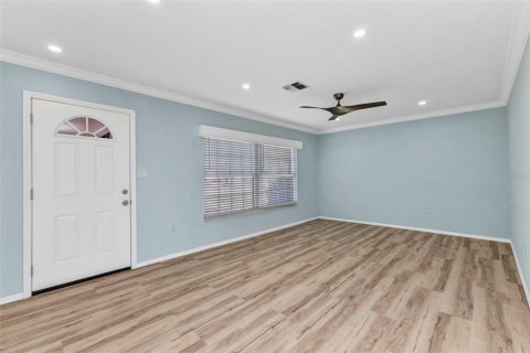 House in Port Charlotte, Florida 2 bedrooms, 97.73 sq.m. № 1675103 - photo 5