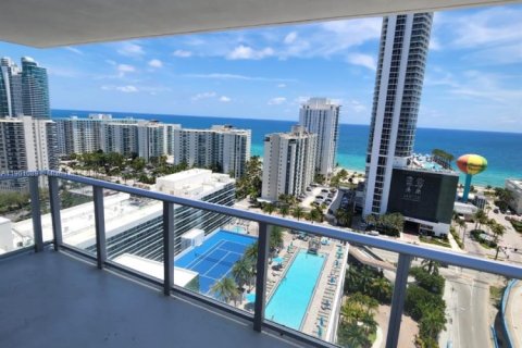 Copropriété à vendre à Hollywood, Floride: 2 chambres, 98.48 m2 № 1964894 - photo 7