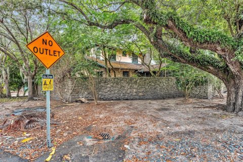Casa en venta en Miami, Florida, 4 dormitorios, 191.01 m2 № 1809403 - foto 16