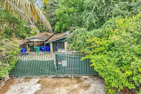 Casa en venta en Miami, Florida, 4 dormitorios, 191.01 m2 № 1809403 - foto 9