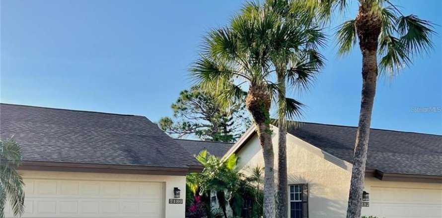 House in Sarasota, Florida 3 bedrooms, 141.03 sq.m. № 2212863