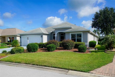 Купить виллу или дом в Те-Виллиджис, Флорида 6 комнат, 178.19м2, № 1885160 - фото 1